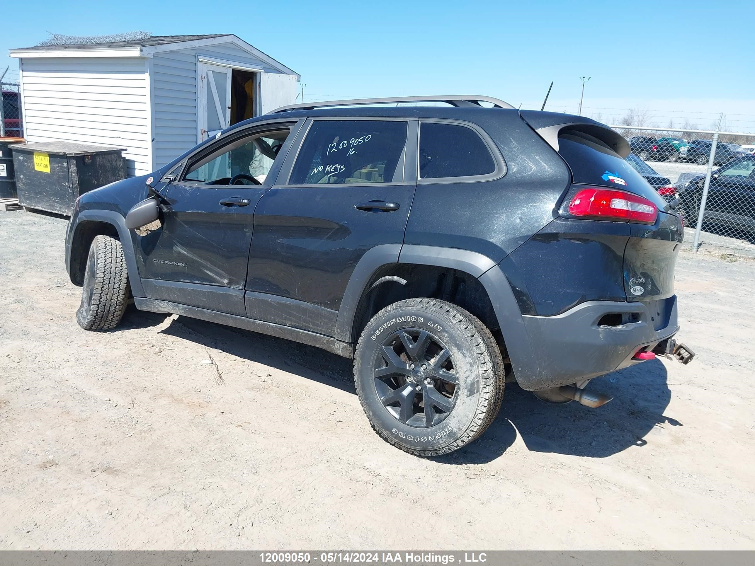 Photo 2 VIN: 1C4PJMBS0GW168326 - JEEP CHEROKEE 