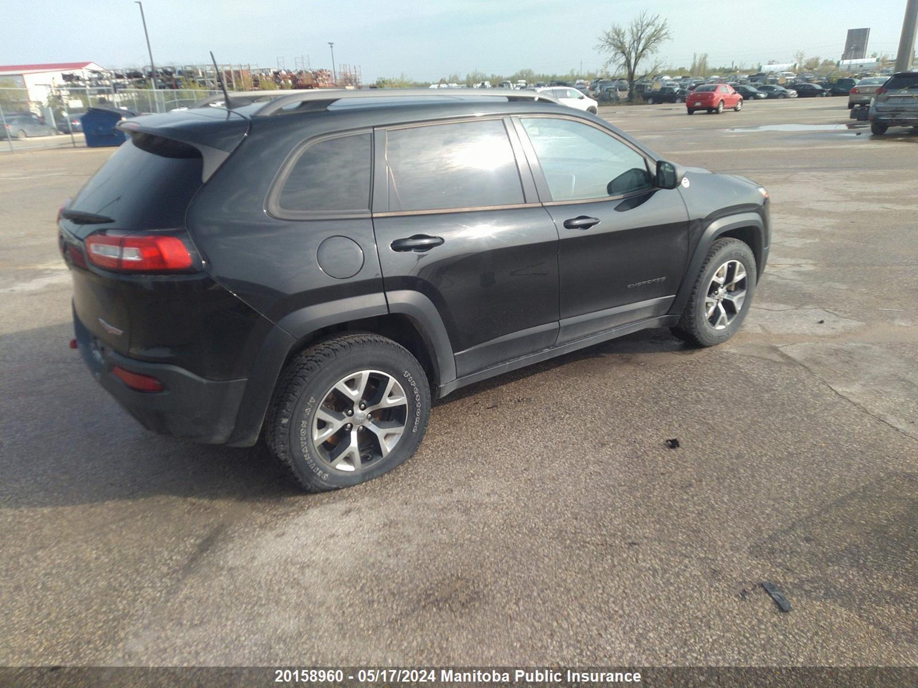 Photo 3 VIN: 1C4PJMBS1GW343036 - JEEP CHEROKEE 