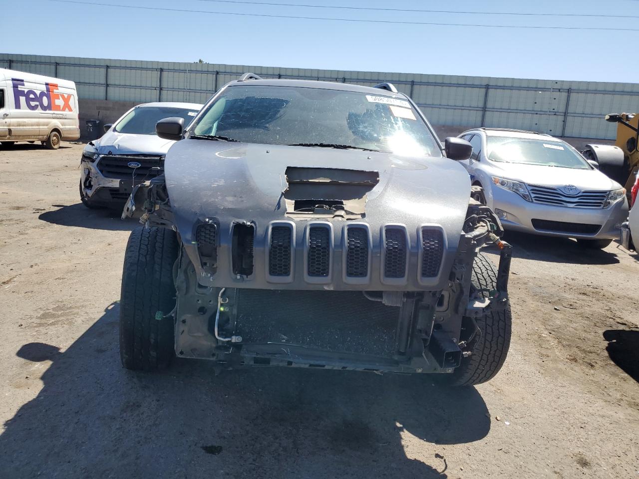 Photo 4 VIN: 1C4PJMBS3FW687160 - JEEP CHEROKEE 