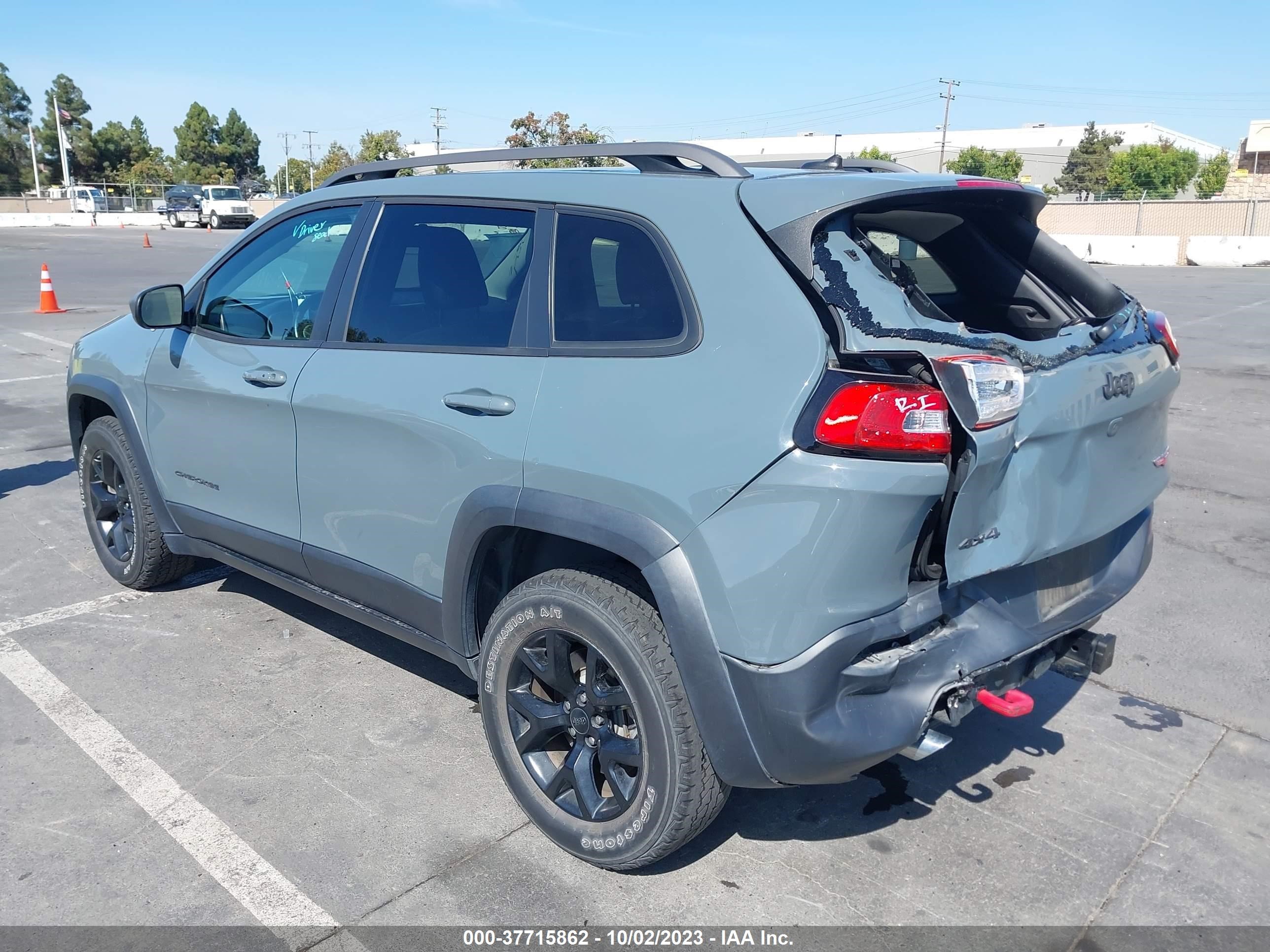 Photo 2 VIN: 1C4PJMBS4FW692626 - JEEP CHEROKEE 