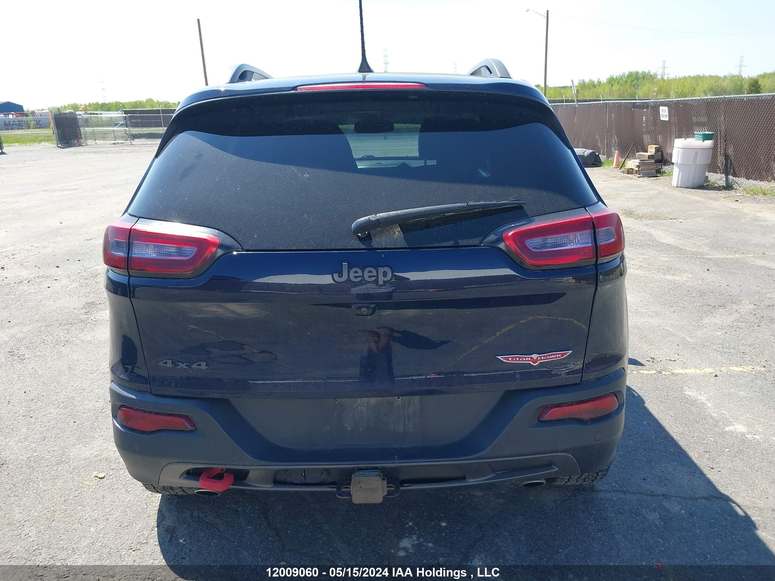 Photo 16 VIN: 1C4PJMBS4GW343886 - JEEP CHEROKEE 