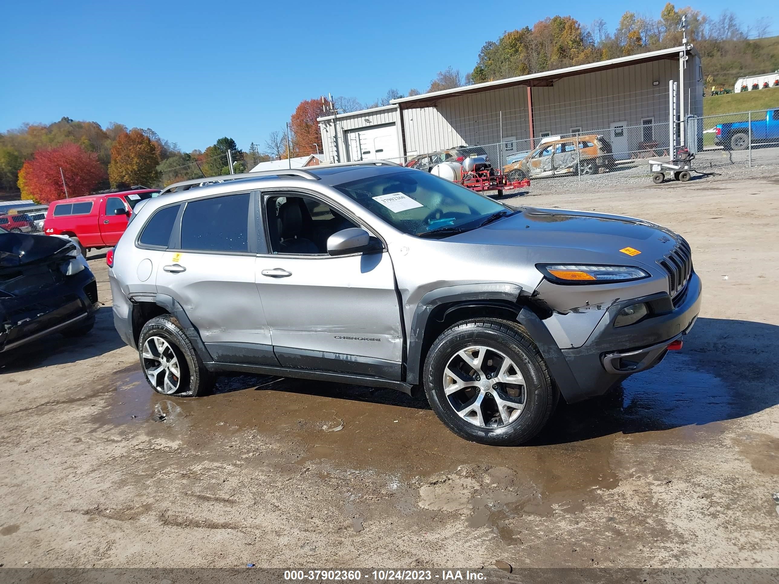 Photo 12 VIN: 1C4PJMBS8EW182570 - JEEP CHEROKEE 