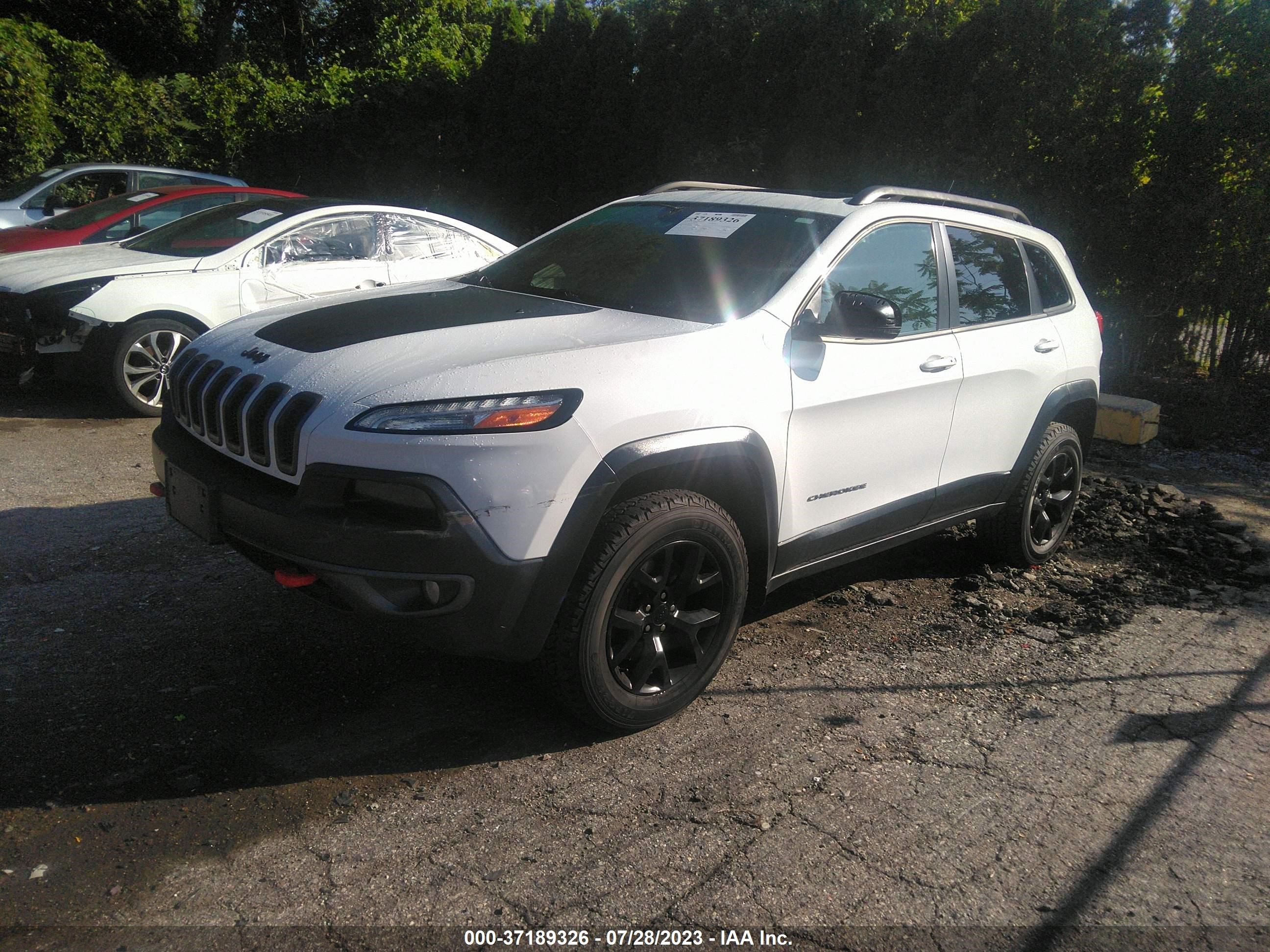 Photo 1 VIN: 1C4PJMBS8FW674677 - JEEP CHEROKEE 