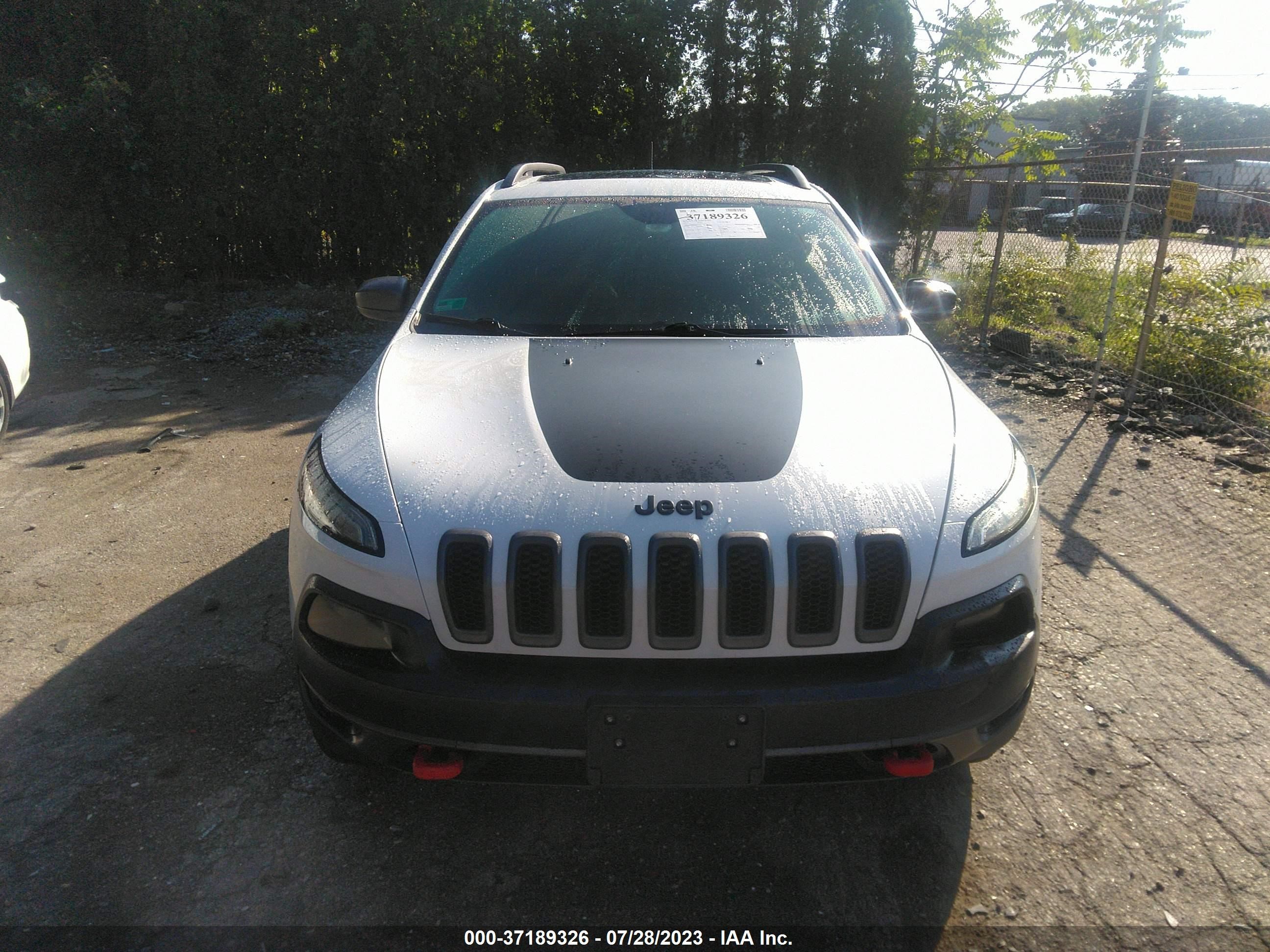 Photo 5 VIN: 1C4PJMBS8FW674677 - JEEP CHEROKEE 