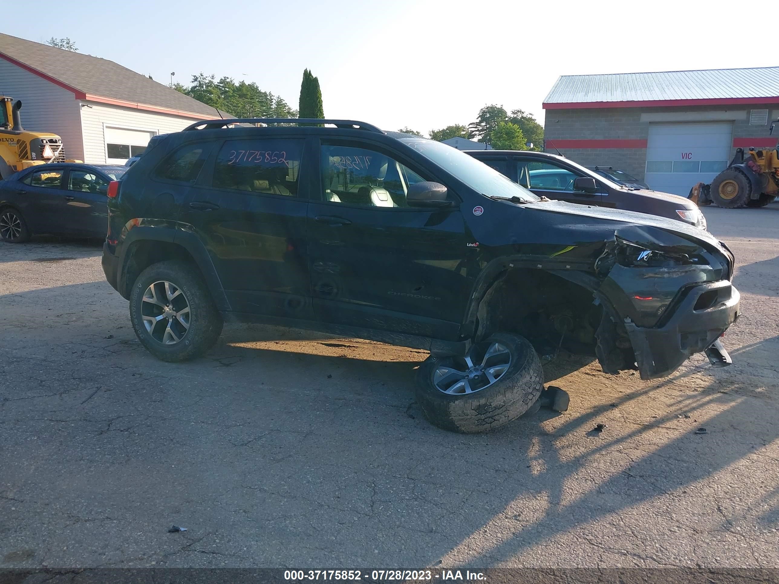 Photo 11 VIN: 1C4PJMBS9EW284279 - JEEP CHEROKEE 