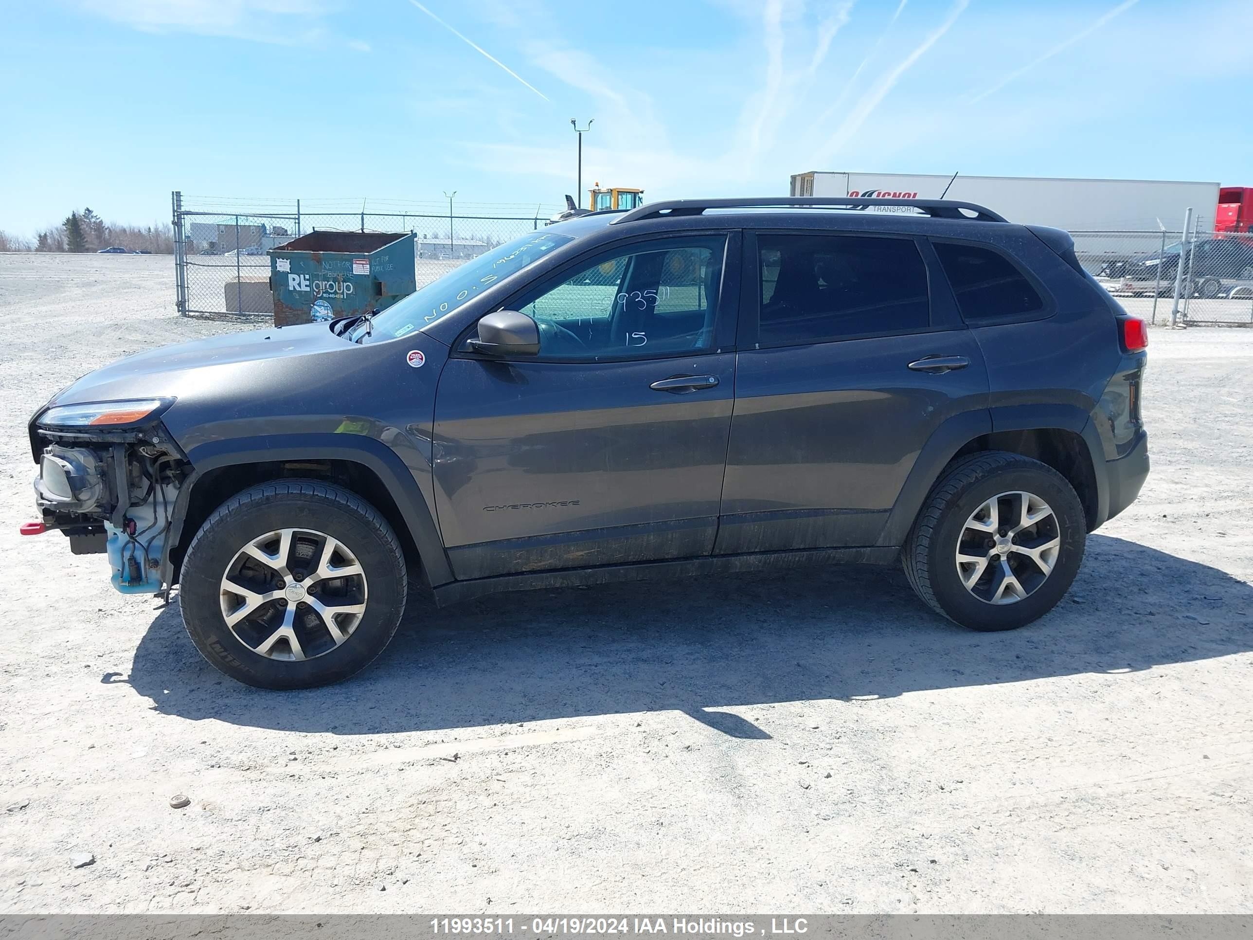 Photo 14 VIN: 1C4PJMBSXFW684885 - JEEP CHEROKEE 