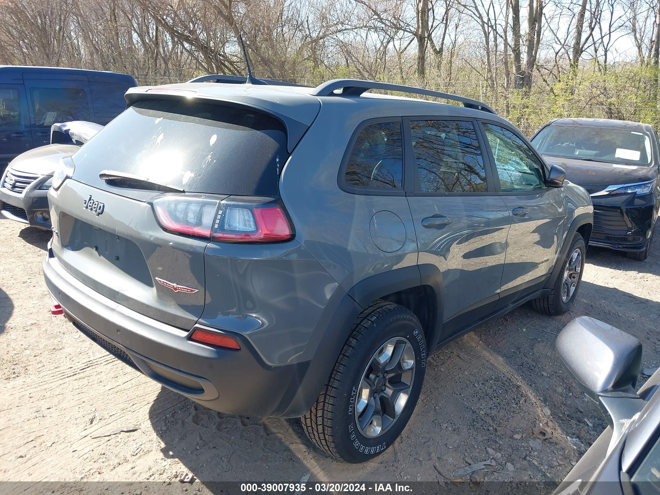 Photo 3 VIN: 1C4PJMBX1KD473060 - JEEP CHEROKEE 