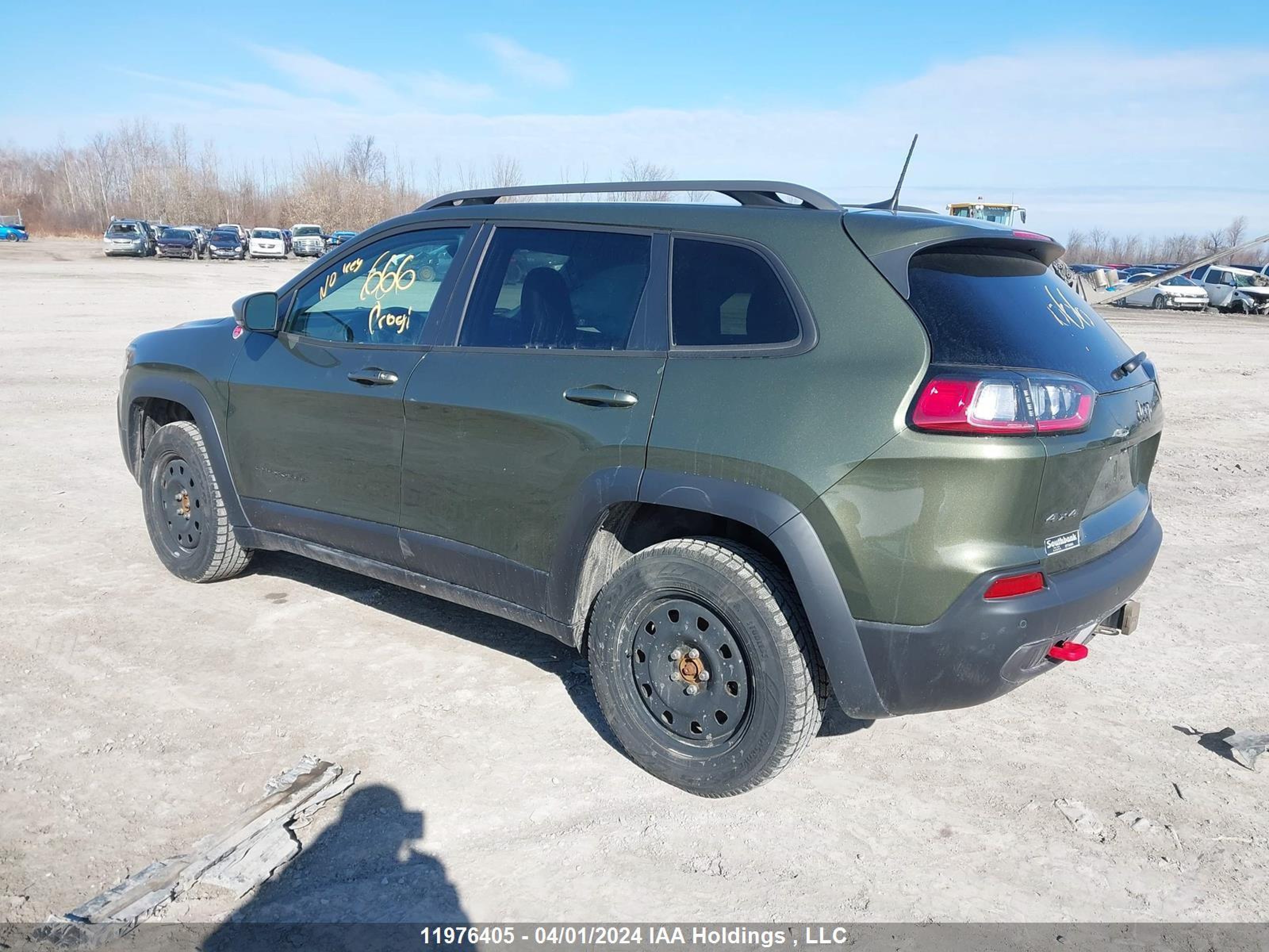 Photo 2 VIN: 1C4PJMBX1MD234269 - JEEP CHEROKEE 