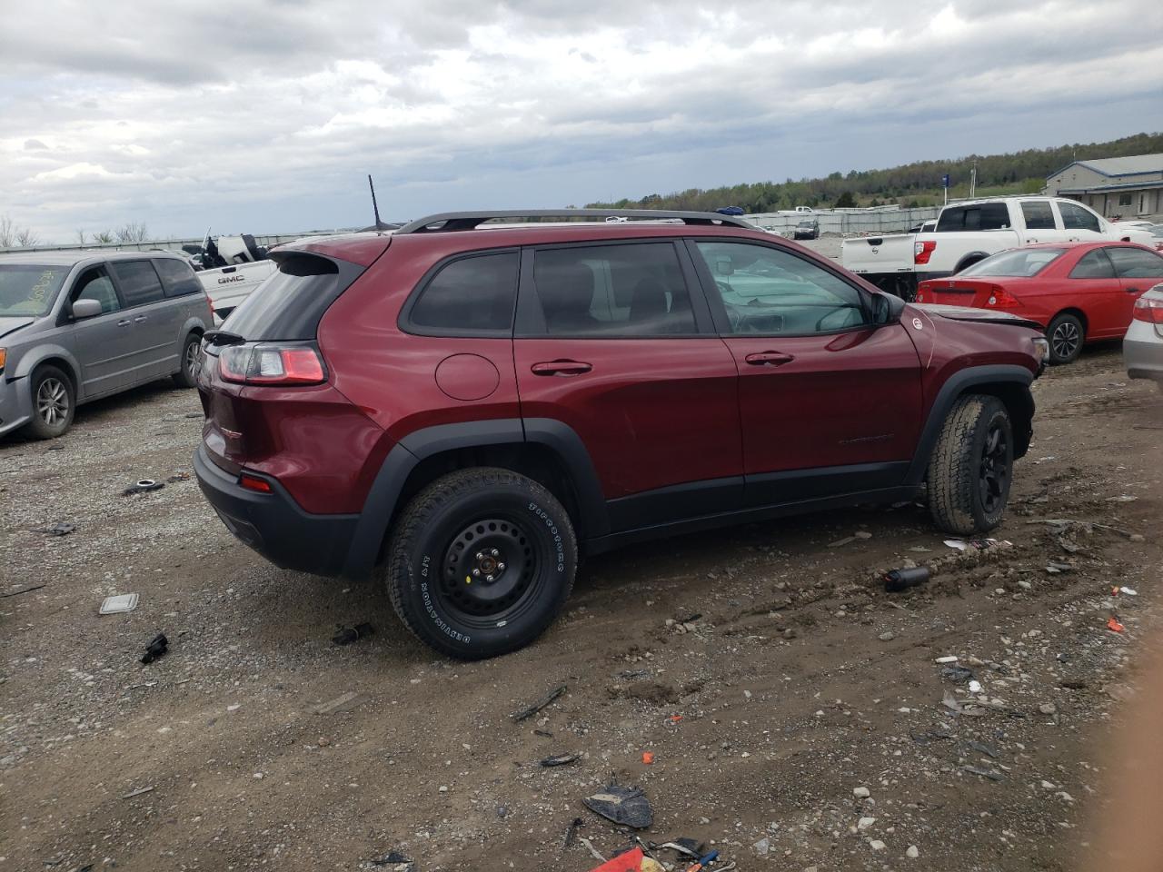 Photo 2 VIN: 1C4PJMBX2MD241120 - JEEP CHEROKEE 