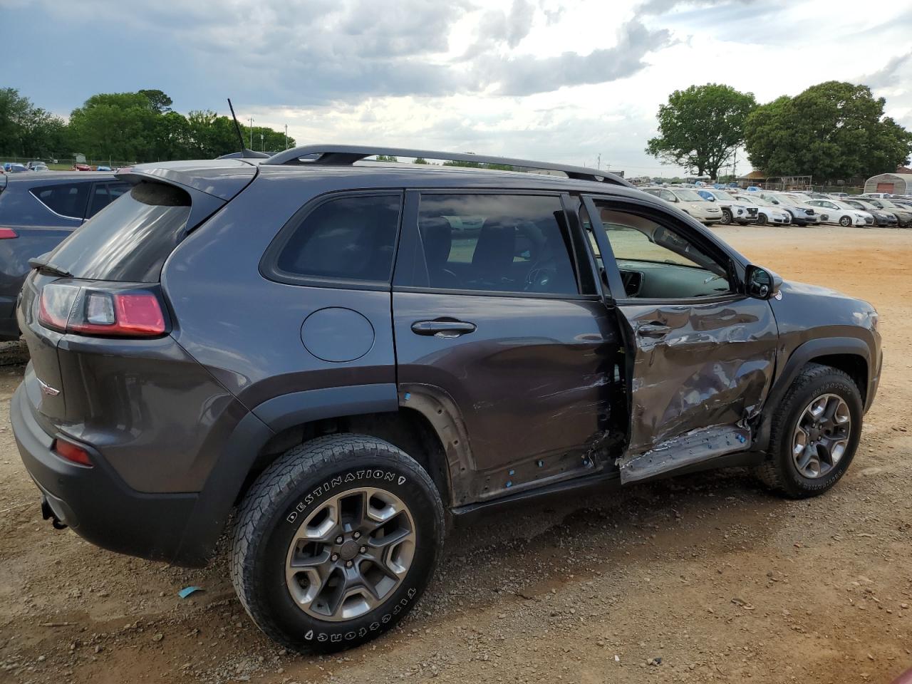 Photo 2 VIN: 1C4PJMBX3KD183600 - JEEP CHEROKEE 