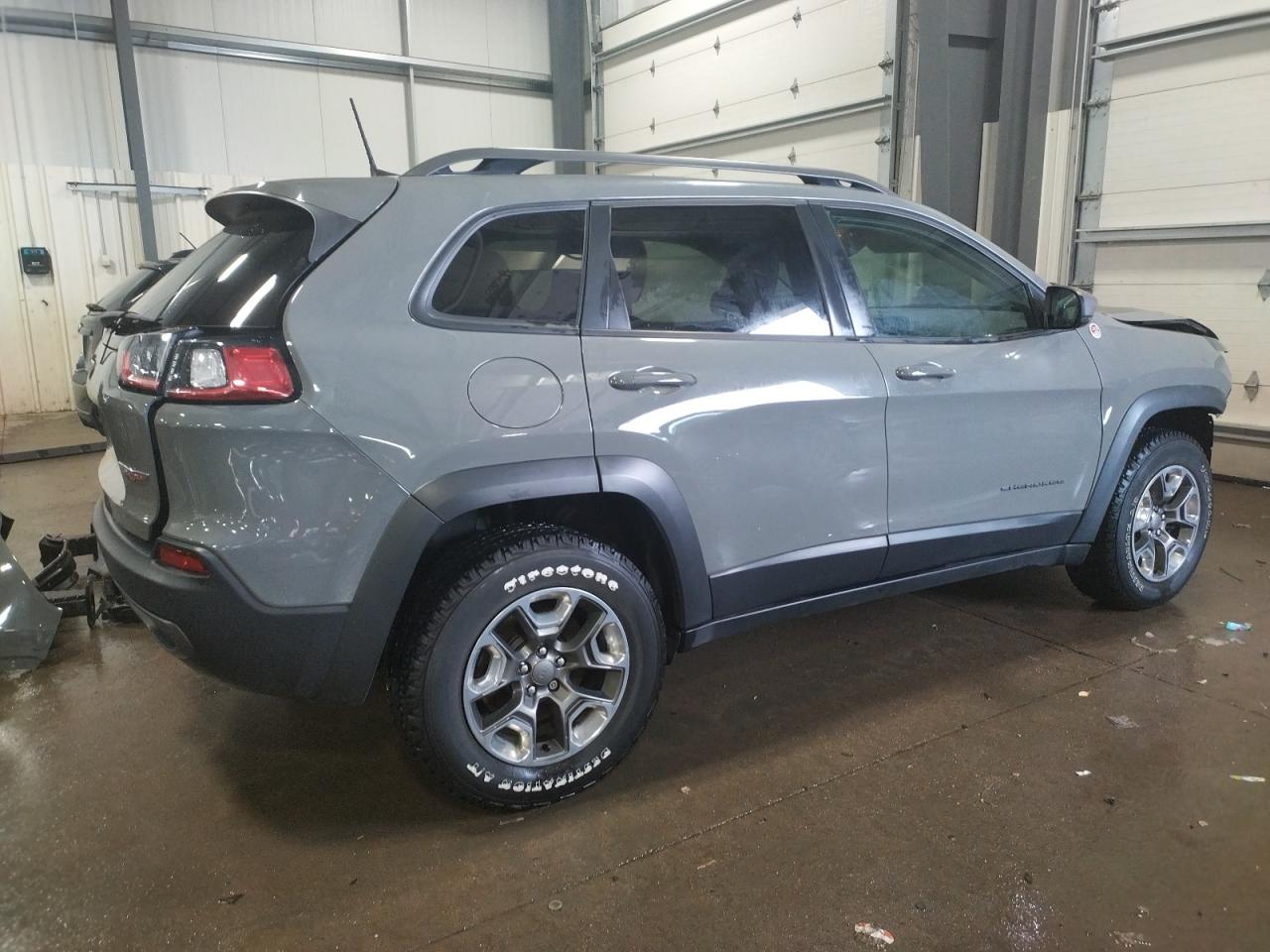 Photo 2 VIN: 1C4PJMBX5KD415680 - JEEP CHEROKEE 