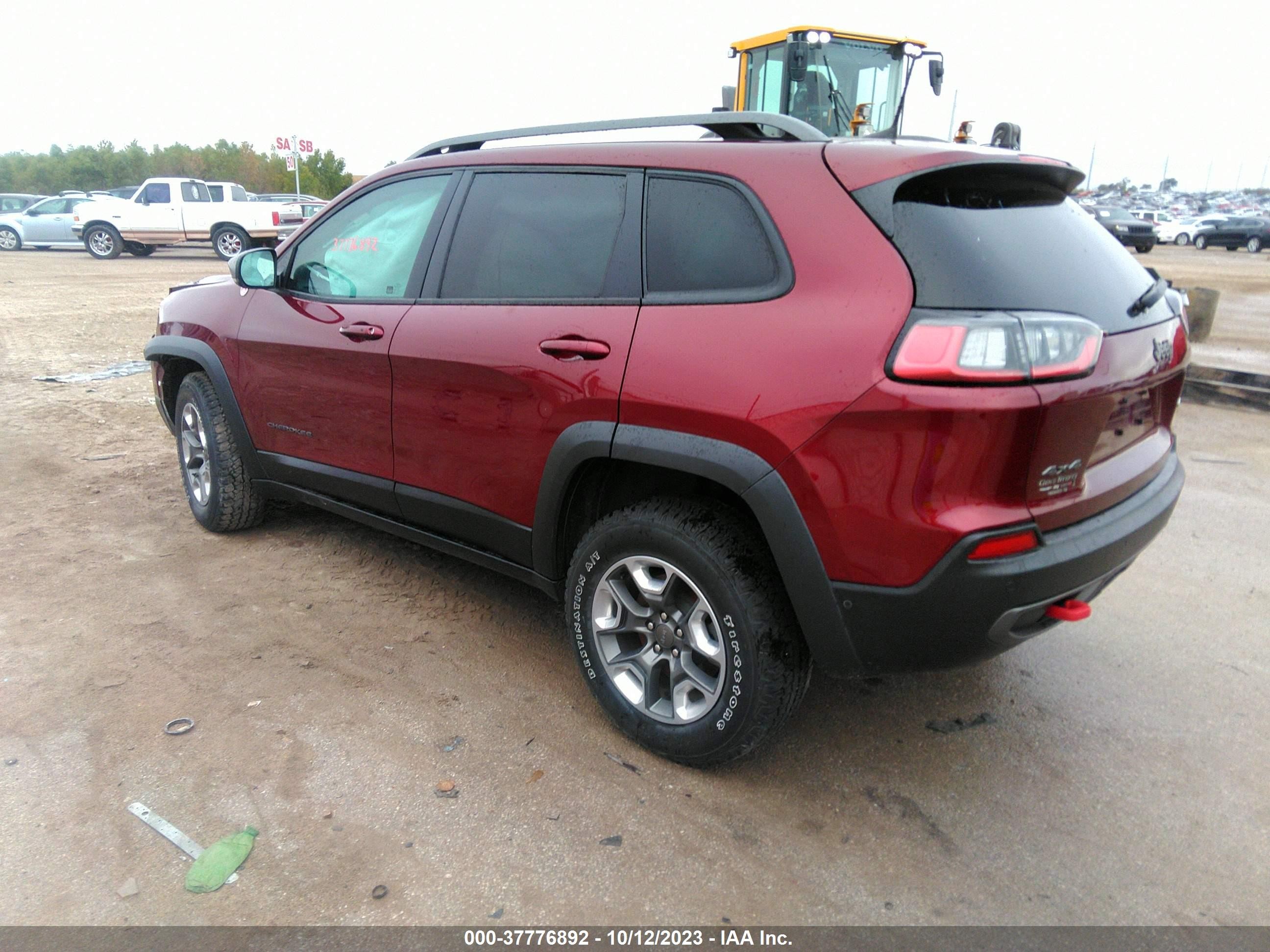 Photo 2 VIN: 1C4PJMBX8KD437124 - JEEP CHEROKEE 