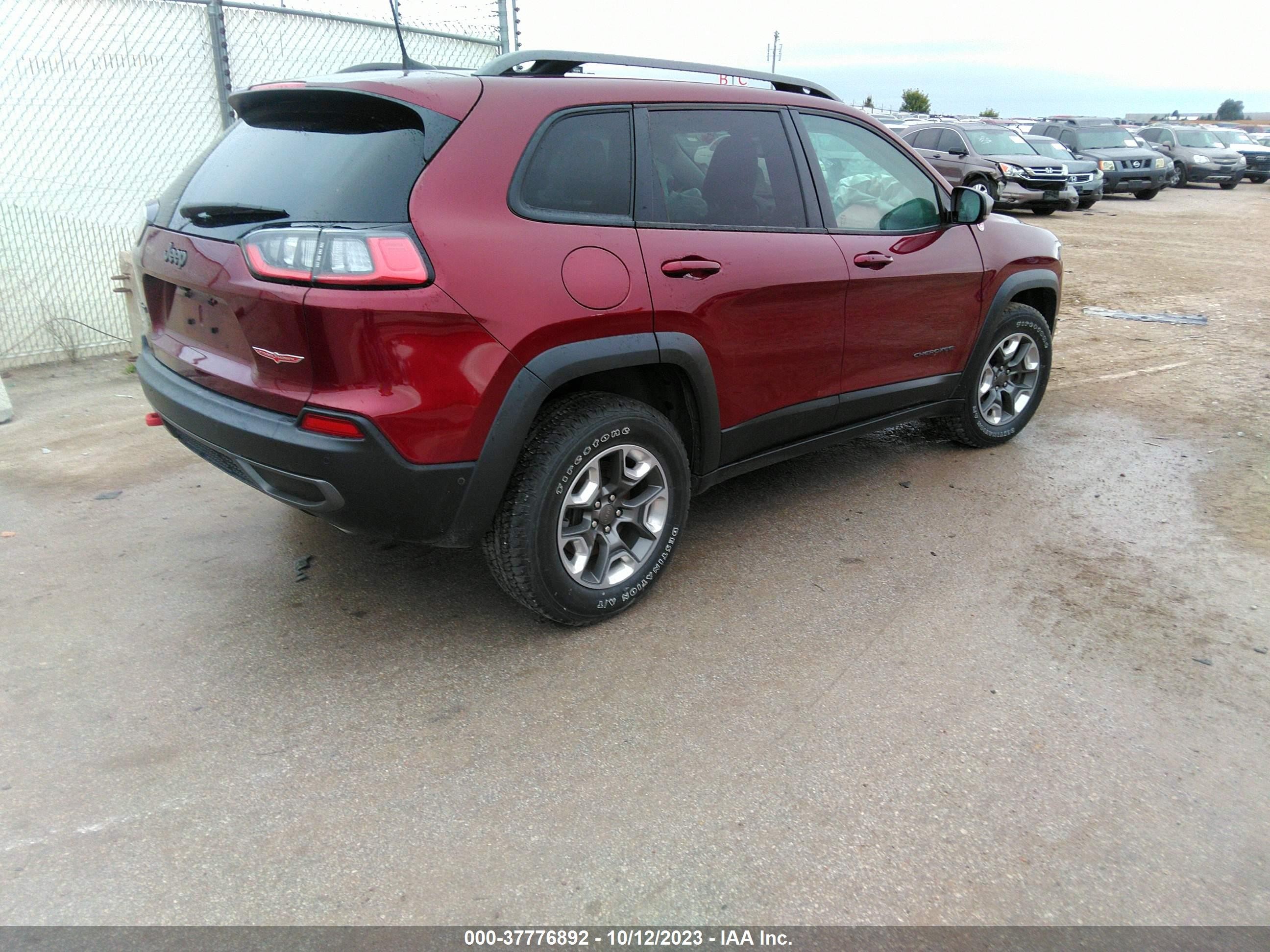 Photo 3 VIN: 1C4PJMBX8KD437124 - JEEP CHEROKEE 