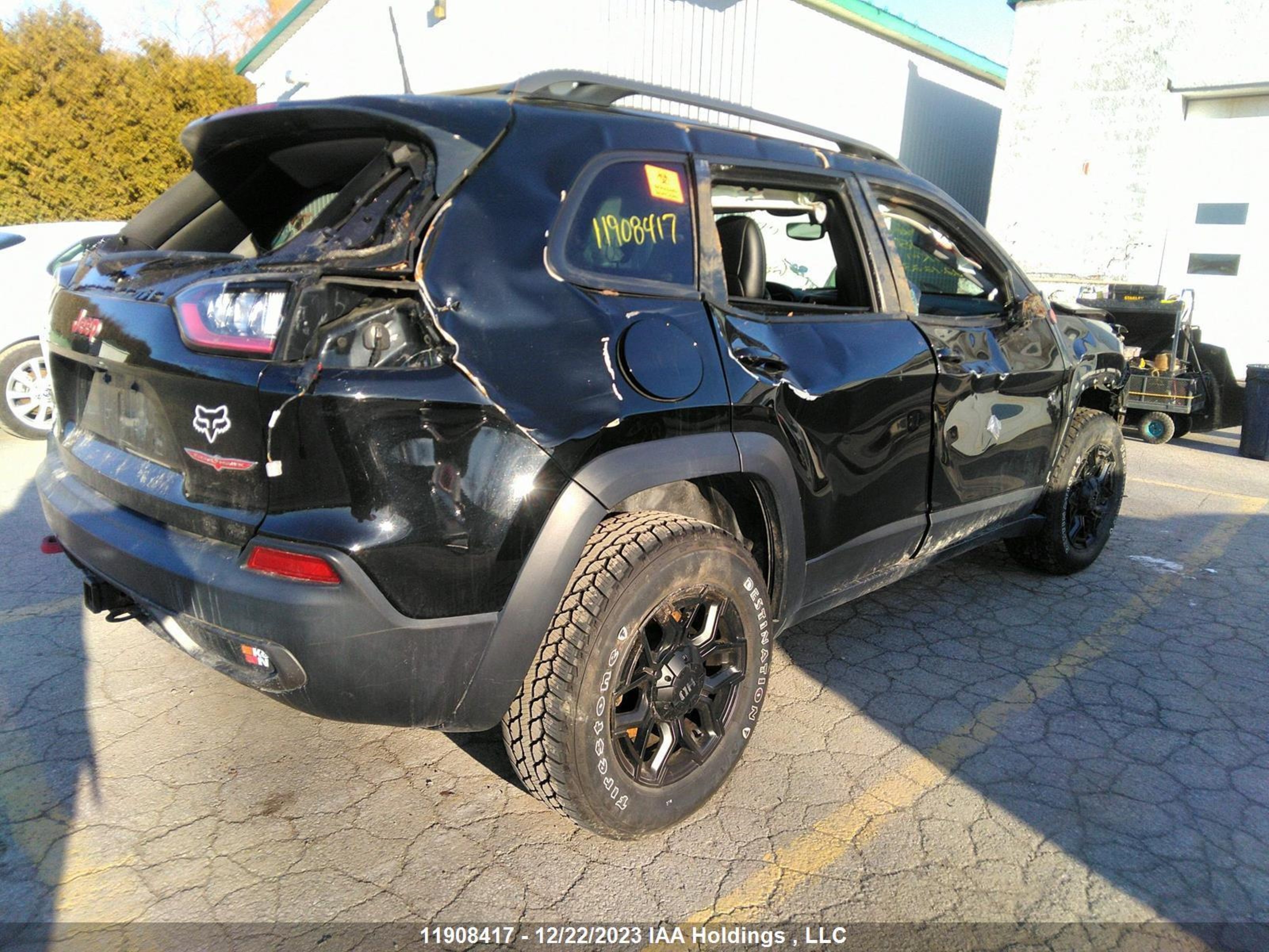 Photo 3 VIN: 1C4PJMBX8LD620847 - JEEP CHEROKEE 