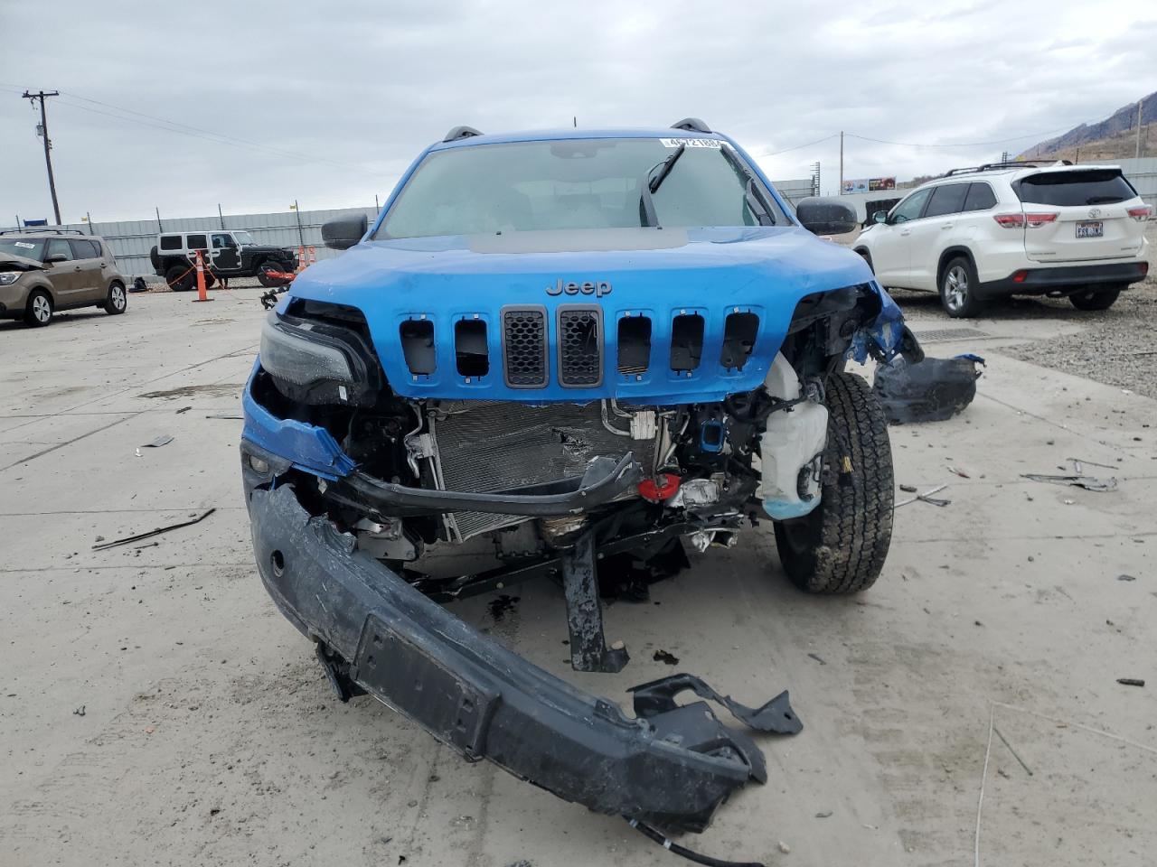 Photo 4 VIN: 1C4PJMBX8MD236472 - JEEP CHEROKEE 