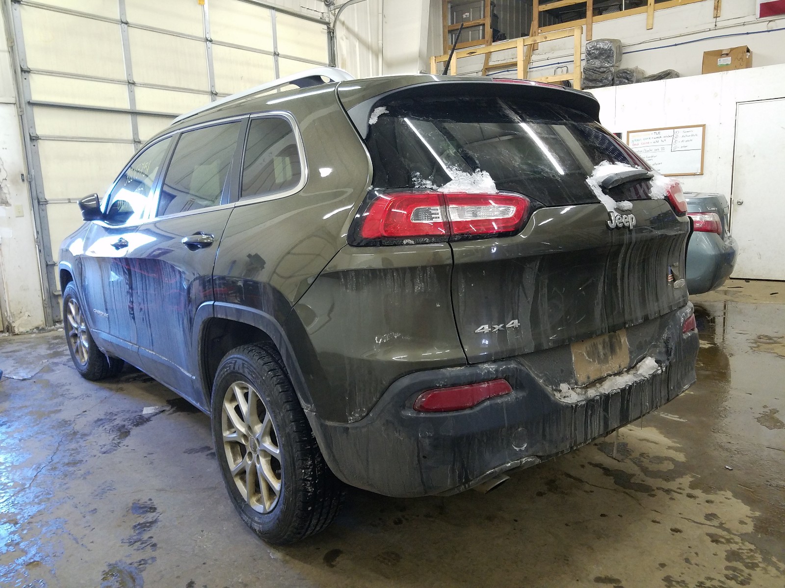 Photo 2 VIN: 1C4PJMCB0EW230917 - JEEP CHEROKEE L 