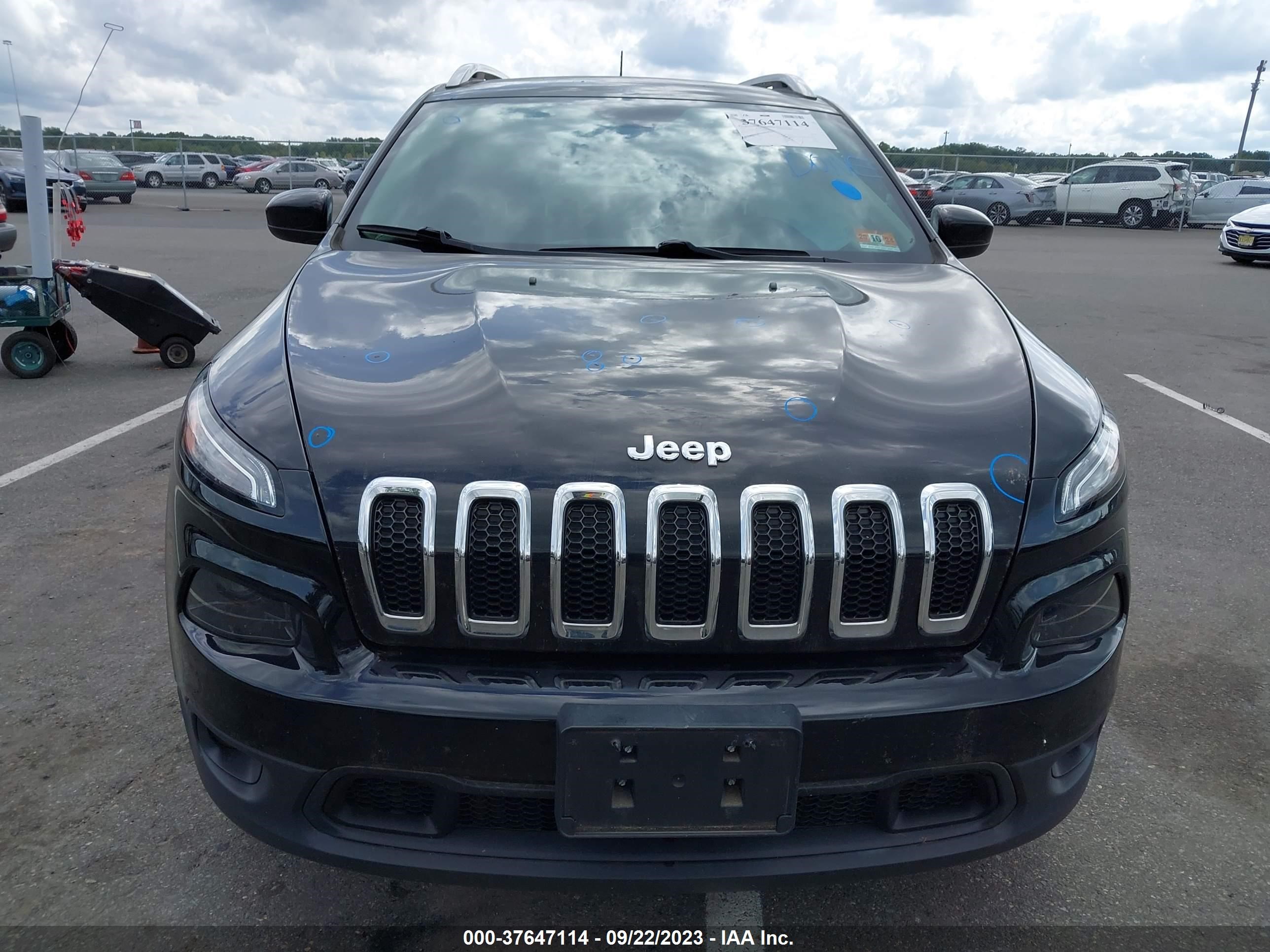 Photo 11 VIN: 1C4PJMCB0HW659530 - JEEP CHEROKEE 