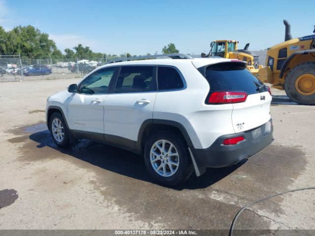 Photo 2 VIN: 1C4PJMCB1FW557568 - JEEP CHEROKEE 