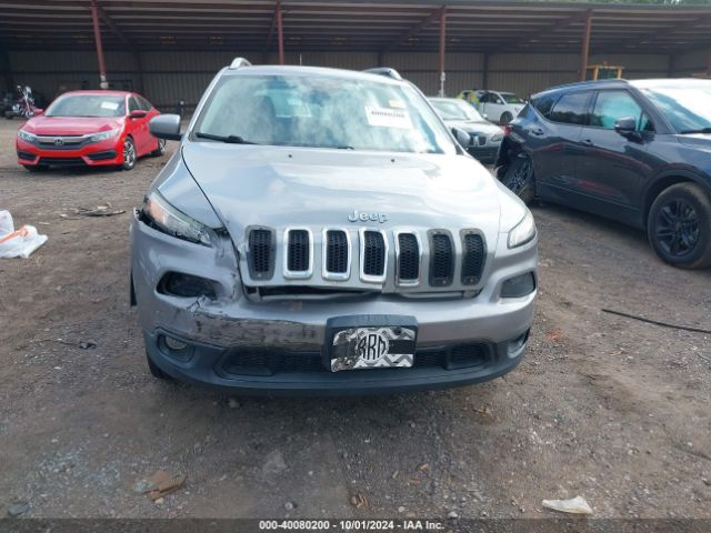 Photo 5 VIN: 1C4PJMCB1FW749153 - JEEP CHEROKEE 