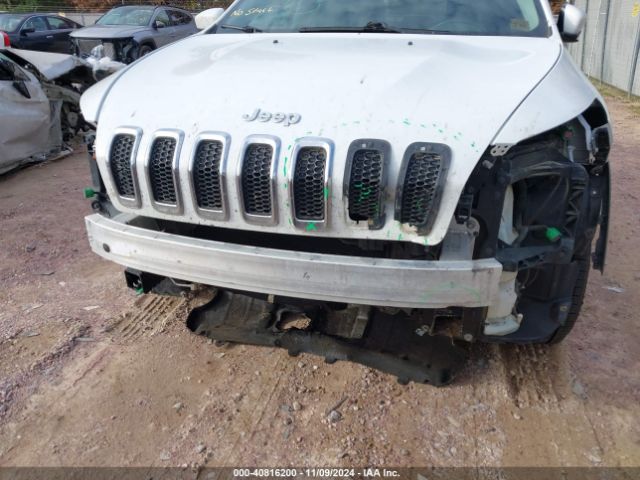 Photo 5 VIN: 1C4PJMCB1GW260818 - JEEP CHEROKEE 