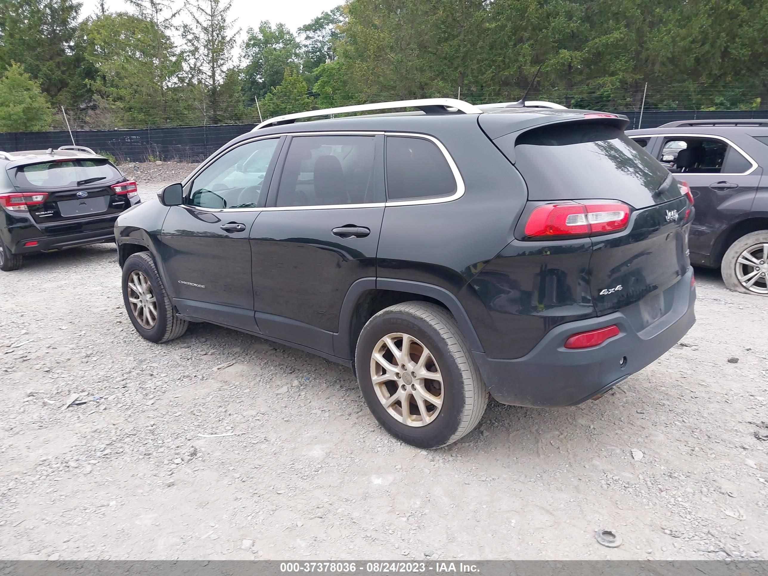 Photo 2 VIN: 1C4PJMCB1GW263265 - JEEP CHEROKEE 