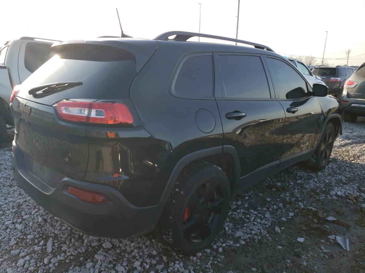 Photo 2 VIN: 1C4PJMCB1GW357789 - JEEP GRAND CHEROKEE 