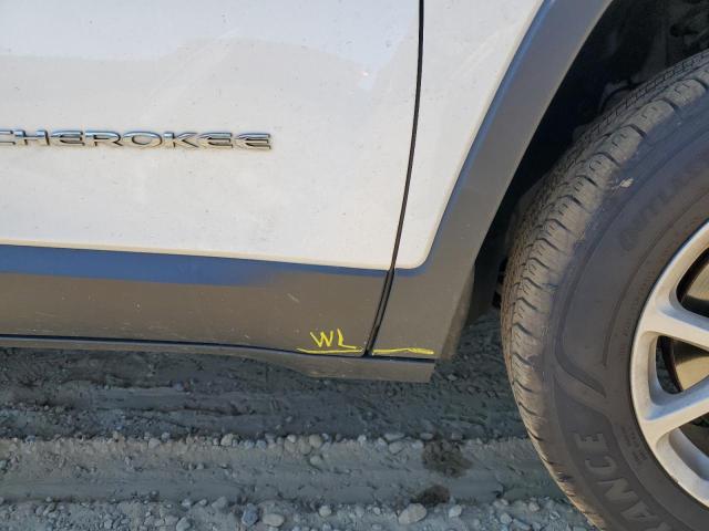 Photo 12 VIN: 1C4PJMCB1KD157161 - JEEP CHEROKEE L 