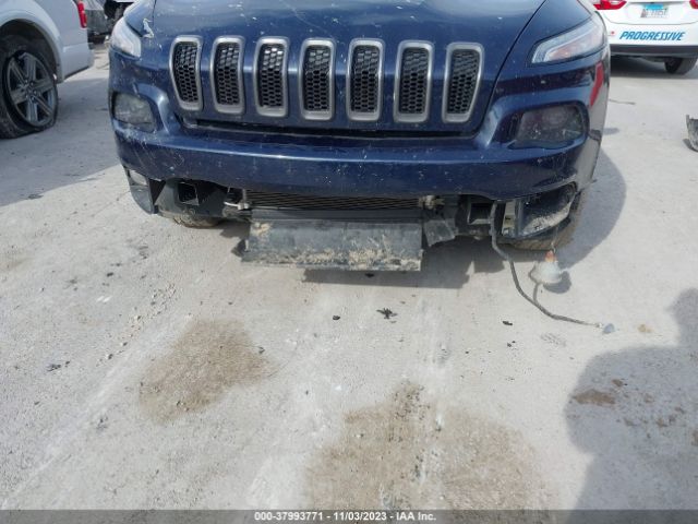 Photo 5 VIN: 1C4PJMCB2FW682756 - JEEP CHEROKEE 