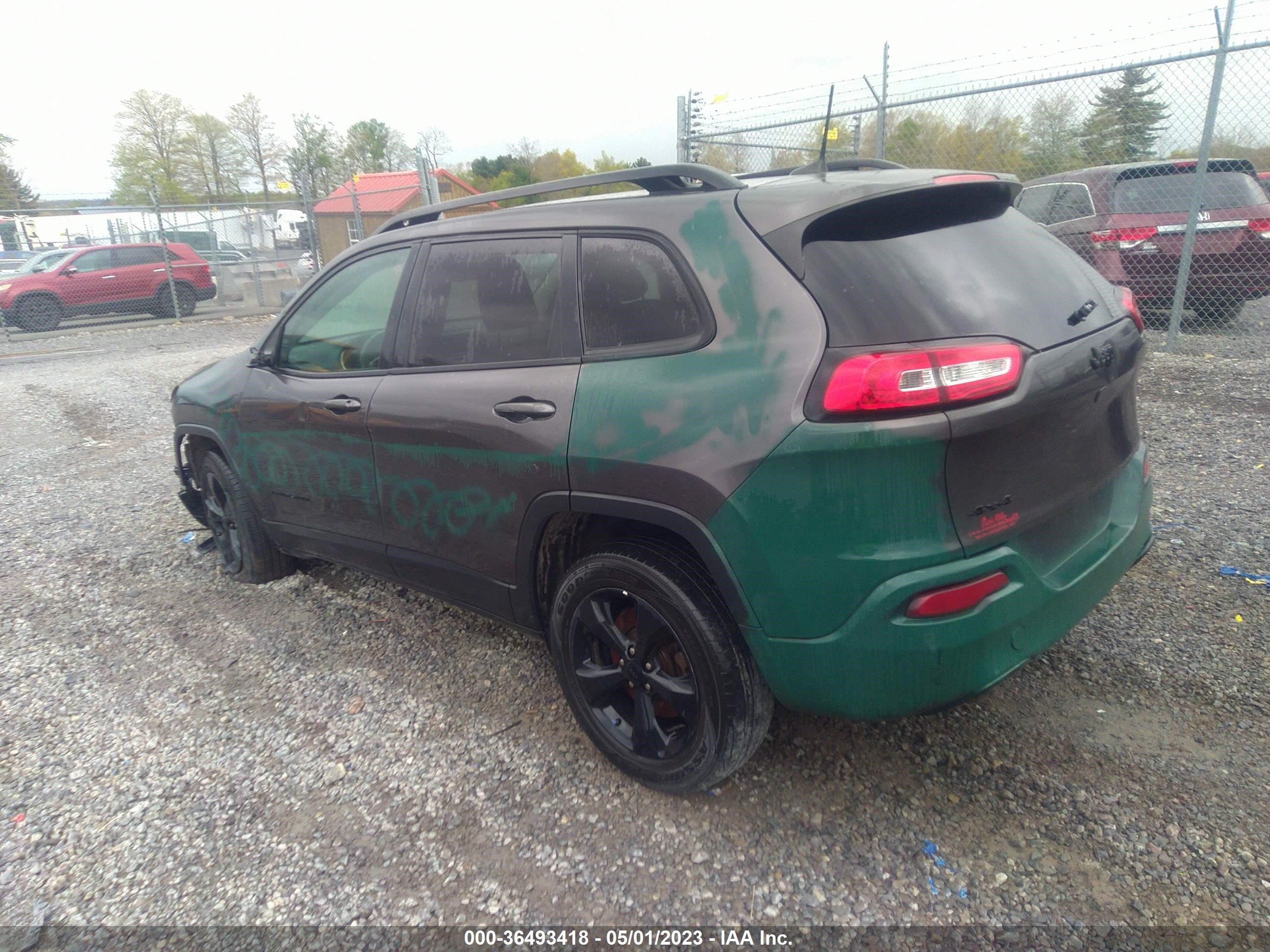 Photo 2 VIN: 1C4PJMCB2JD541237 - JEEP CHEROKEE 