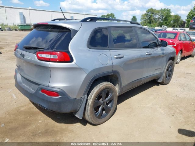 Photo 3 VIN: 1C4PJMCB3FW776693 - JEEP CHEROKEE 