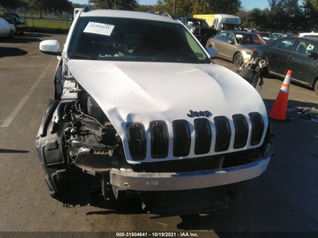 Photo 5 VIN: 1C4PJMCB3GW157030 - JEEP CHEROKEE 