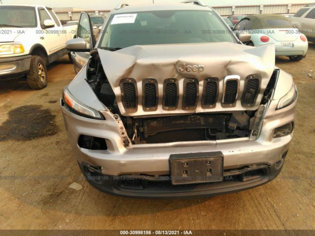 Photo 5 VIN: 1C4PJMCB3GW295375 - JEEP CHEROKEE 