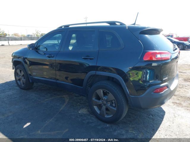 Photo 2 VIN: 1C4PJMCB3GW357681 - JEEP CHEROKEE 