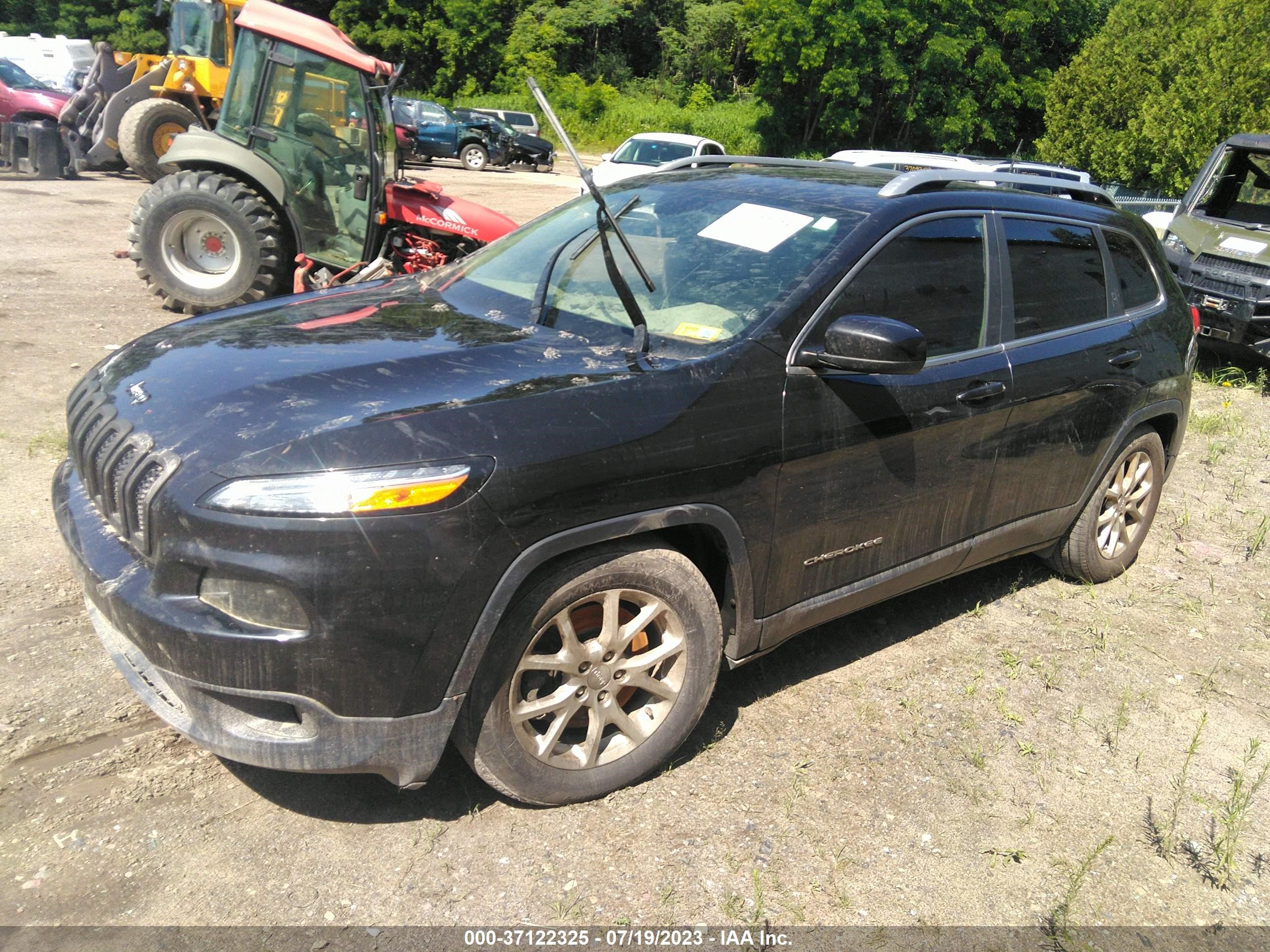 Photo 1 VIN: 1C4PJMCB4GW175715 - JEEP CHEROKEE 