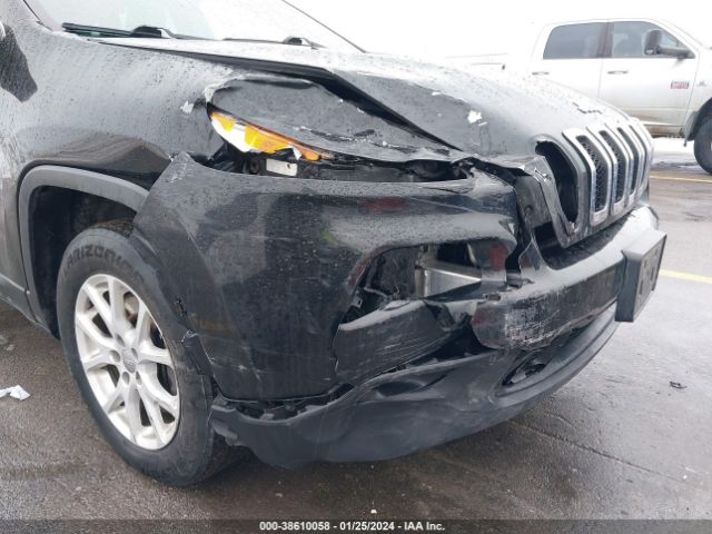 Photo 5 VIN: 1C4PJMCB4GW262837 - JEEP CHEROKEE 