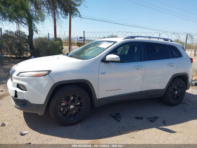 Photo 5 VIN: 1C4PJMCB4GW266435 - JEEP CHEROKEE 