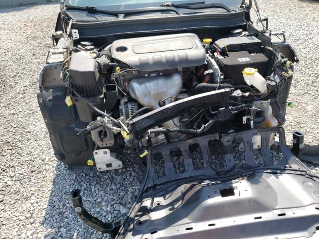 Photo 8 VIN: 1C4PJMCB4GW304746 - JEEP CHEROKEE L 