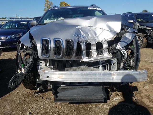 Photo 8 VIN: 1C4PJMCB4HW582516 - JEEP CHEROKEE L 