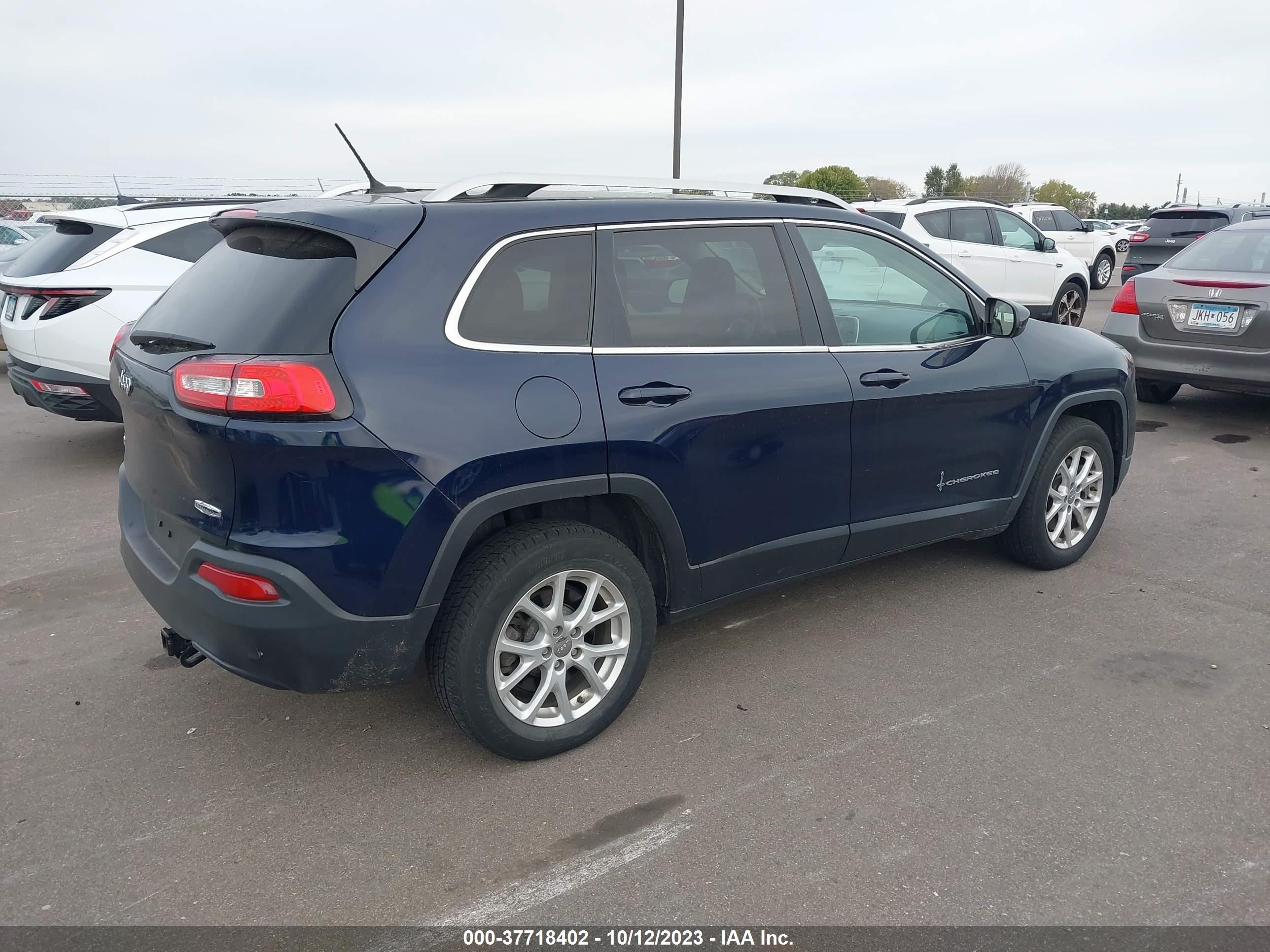 Photo 3 VIN: 1C4PJMCB5EW308379 - JEEP CHEROKEE 