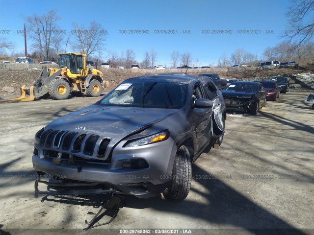 Photo 5 VIN: 1C4PJMCB6GW103589 - JEEP CHEROKEE 