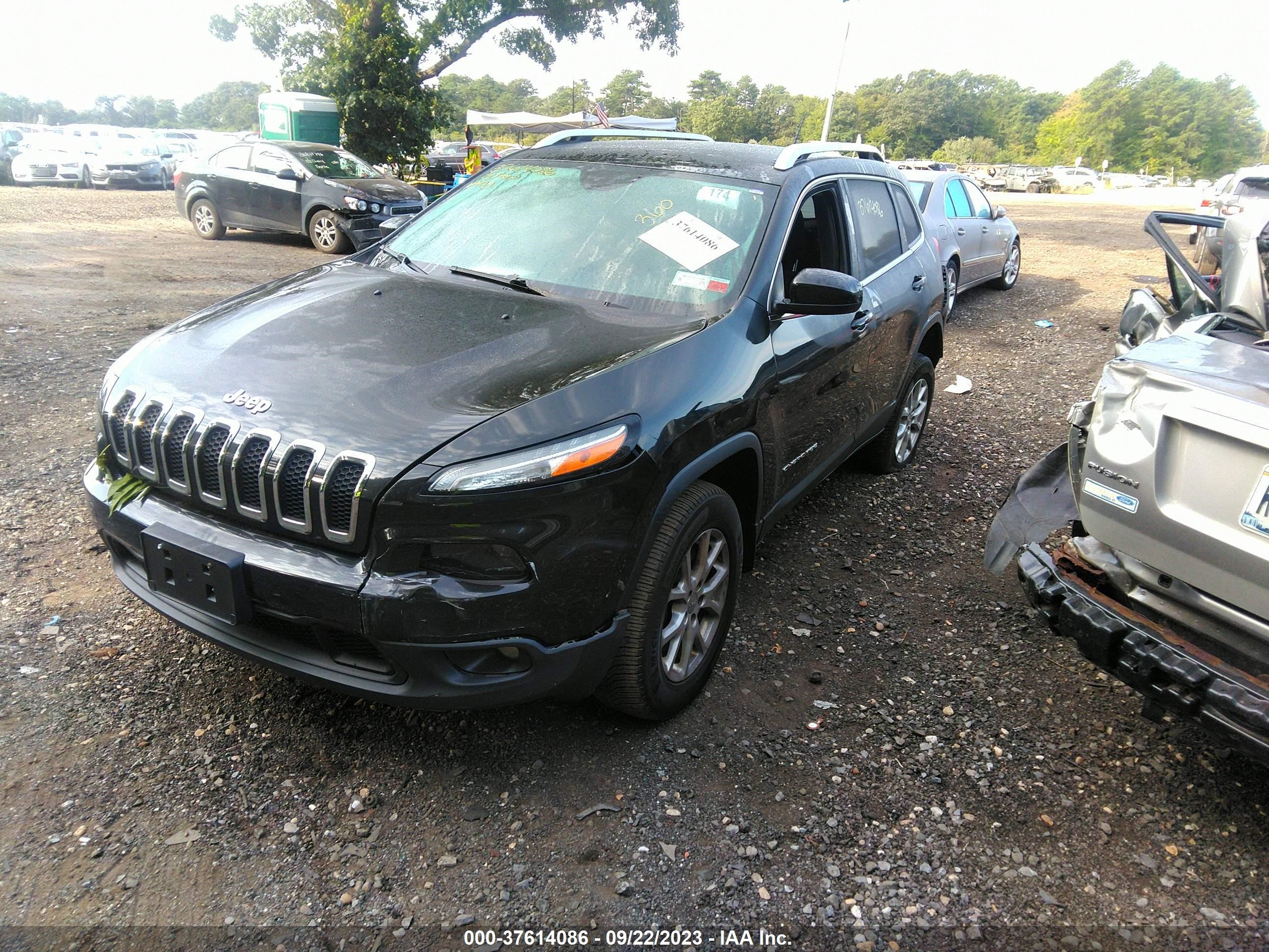 Photo 1 VIN: 1C4PJMCB7EW169551 - JEEP CHEROKEE 