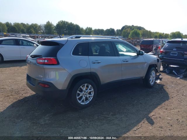 Photo 3 VIN: 1C4PJMCB7FW734656 - JEEP CHEROKEE 