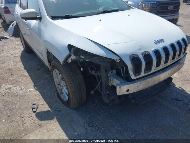 Photo 5 VIN: 1C4PJMCB7GW216113 - JEEP CHEROKEE 