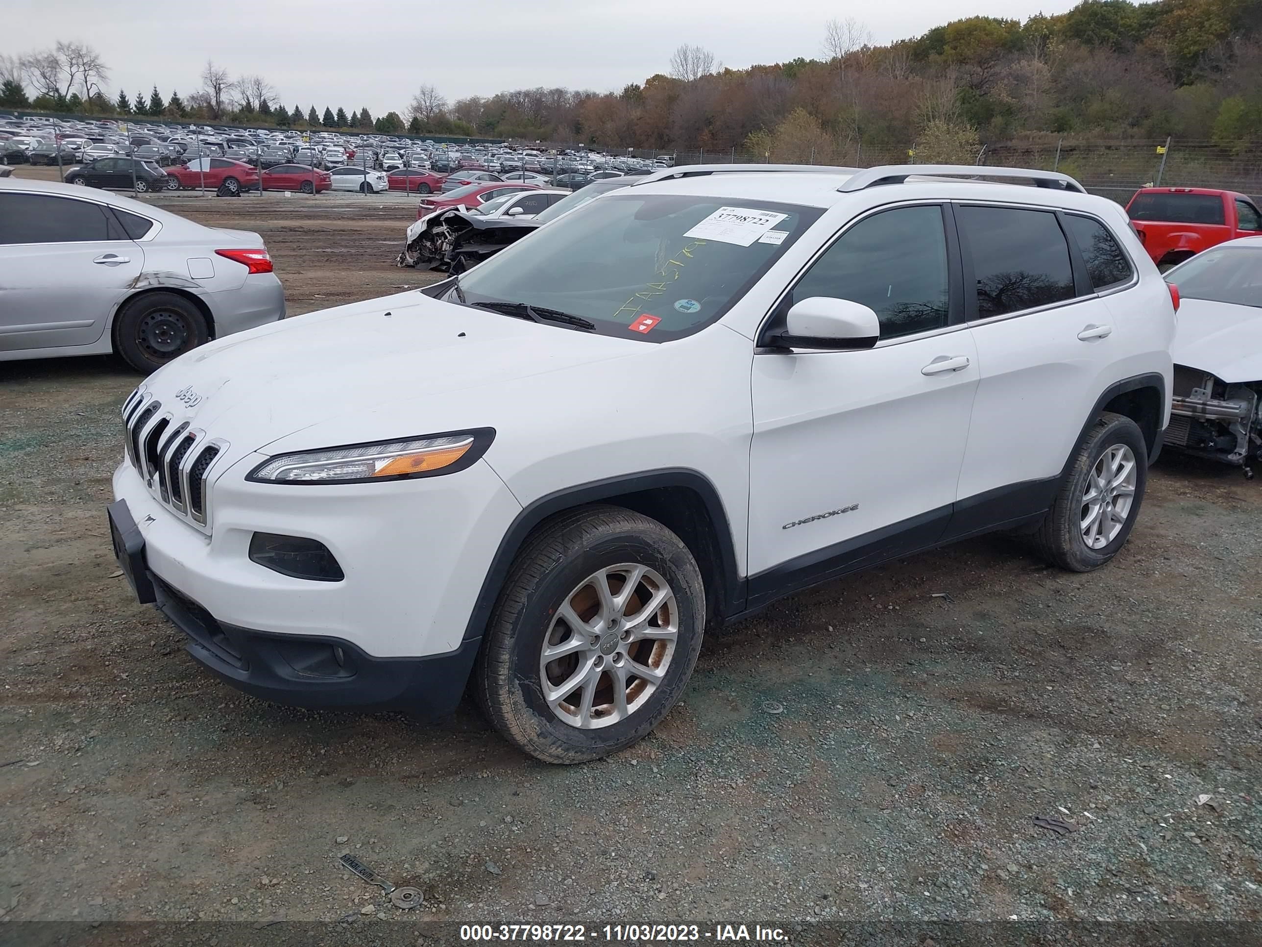 Photo 1 VIN: 1C4PJMCB8HW576282 - JEEP CHEROKEE 