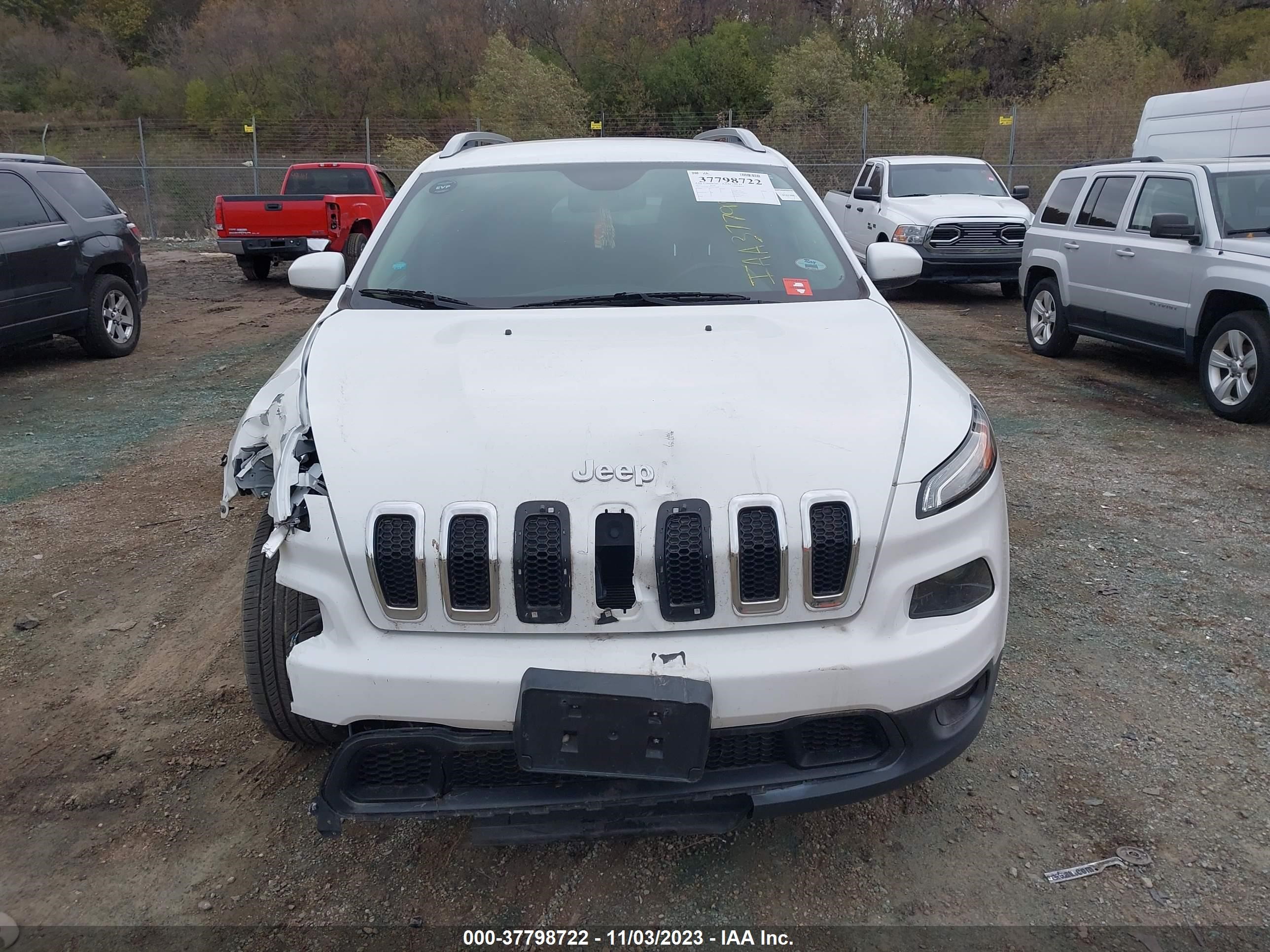 Photo 11 VIN: 1C4PJMCB8HW576282 - JEEP CHEROKEE 