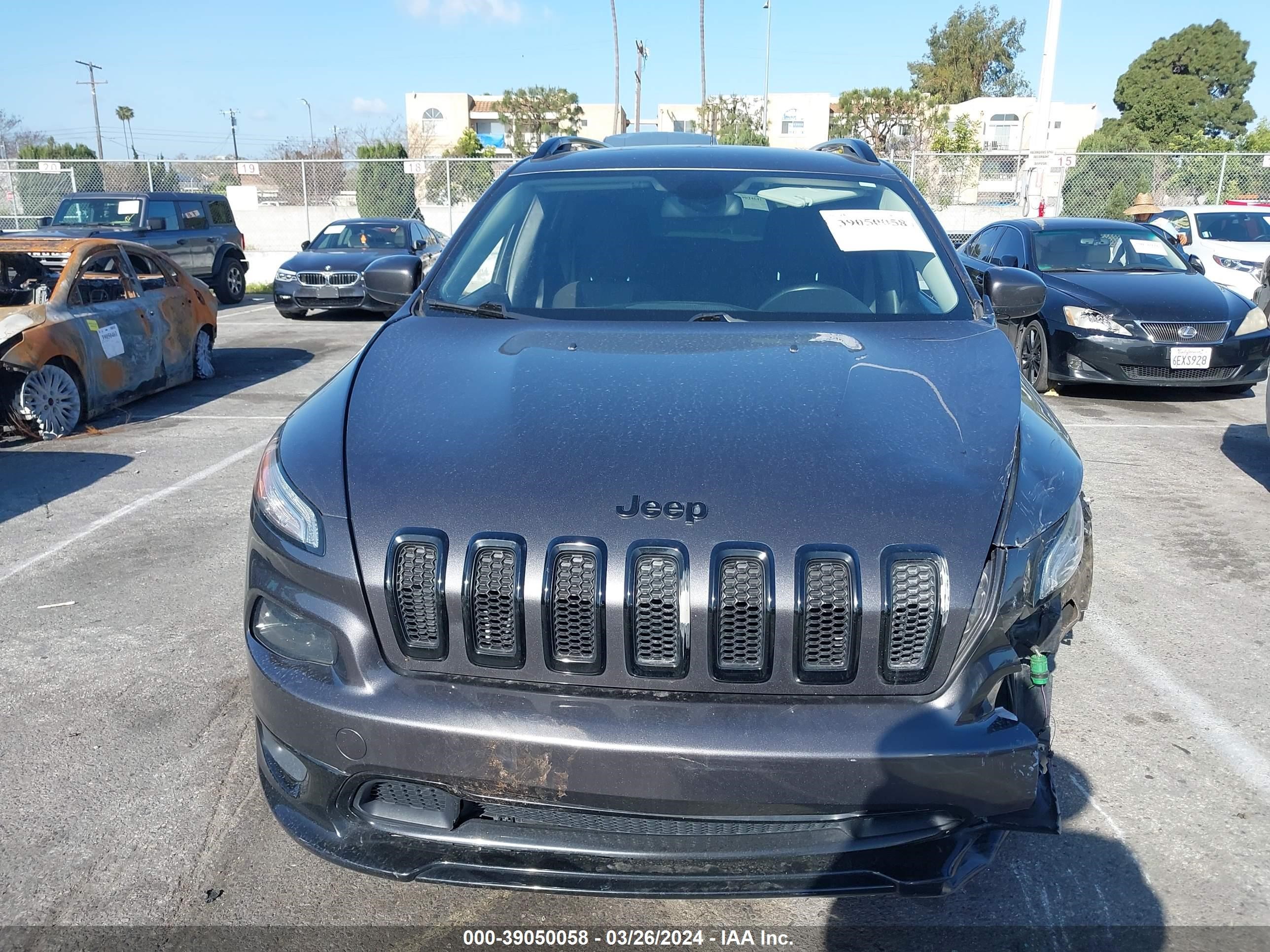 Photo 11 VIN: 1C4PJMCB8JD611274 - JEEP CHEROKEE 