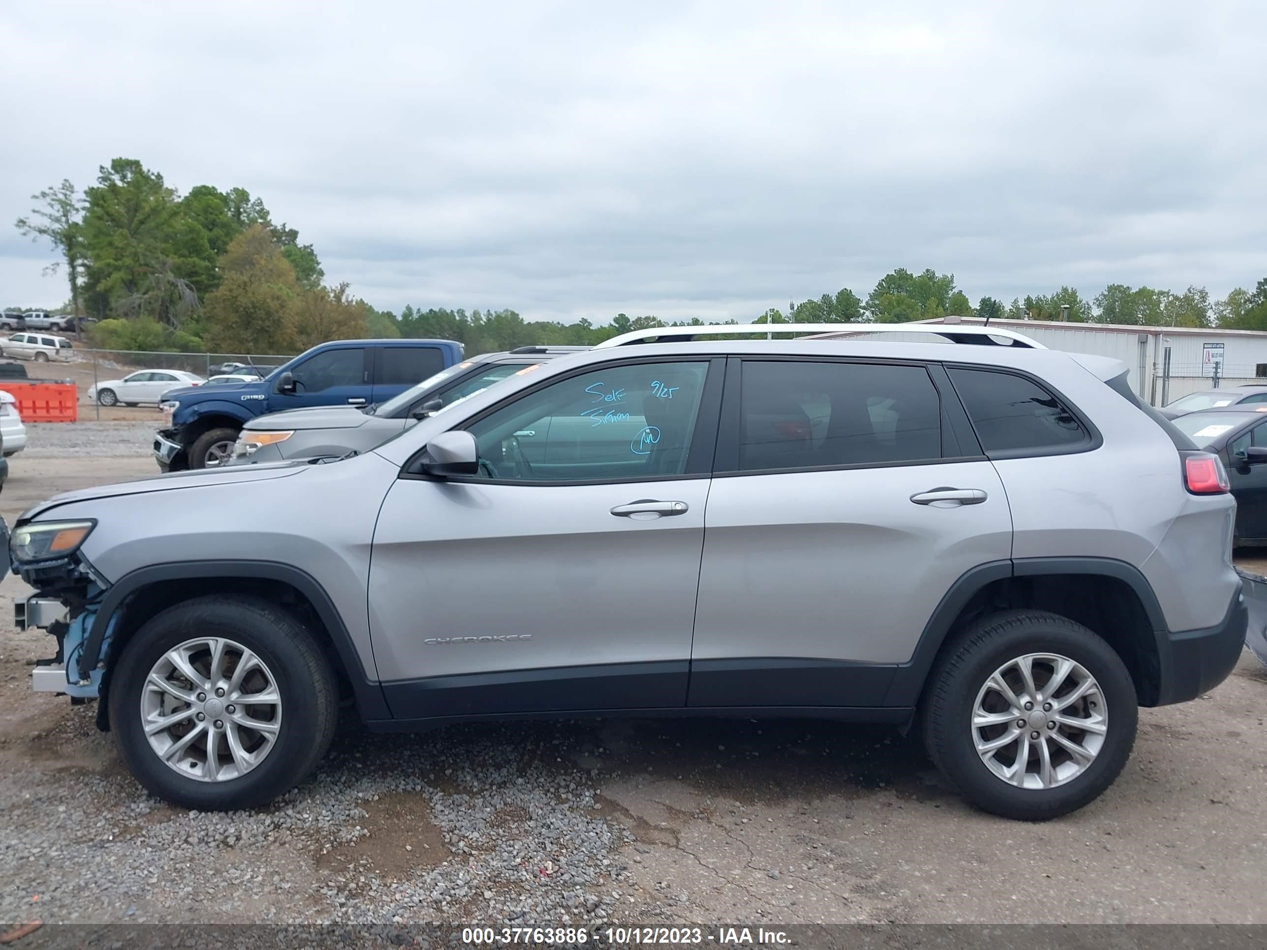 Photo 14 VIN: 1C4PJMCB9LD651141 - JEEP CHEROKEE 