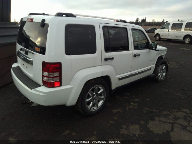 Photo 3 VIN: 1C4PJMCK1CW111397 - JEEP LIBERTY 