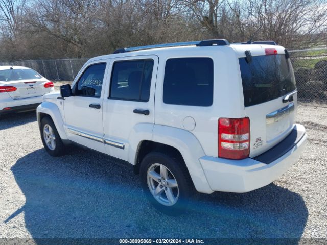 Photo 2 VIN: 1C4PJMCK5CW118210 - JEEP LIBERTY 