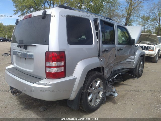 Photo 3 VIN: 1C4PJMCKXCW119028 - JEEP LIBERTY 